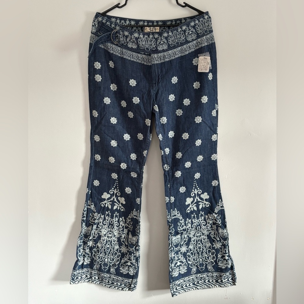 Free People indigo print jeans with belt size 30 (adjustable) NWT